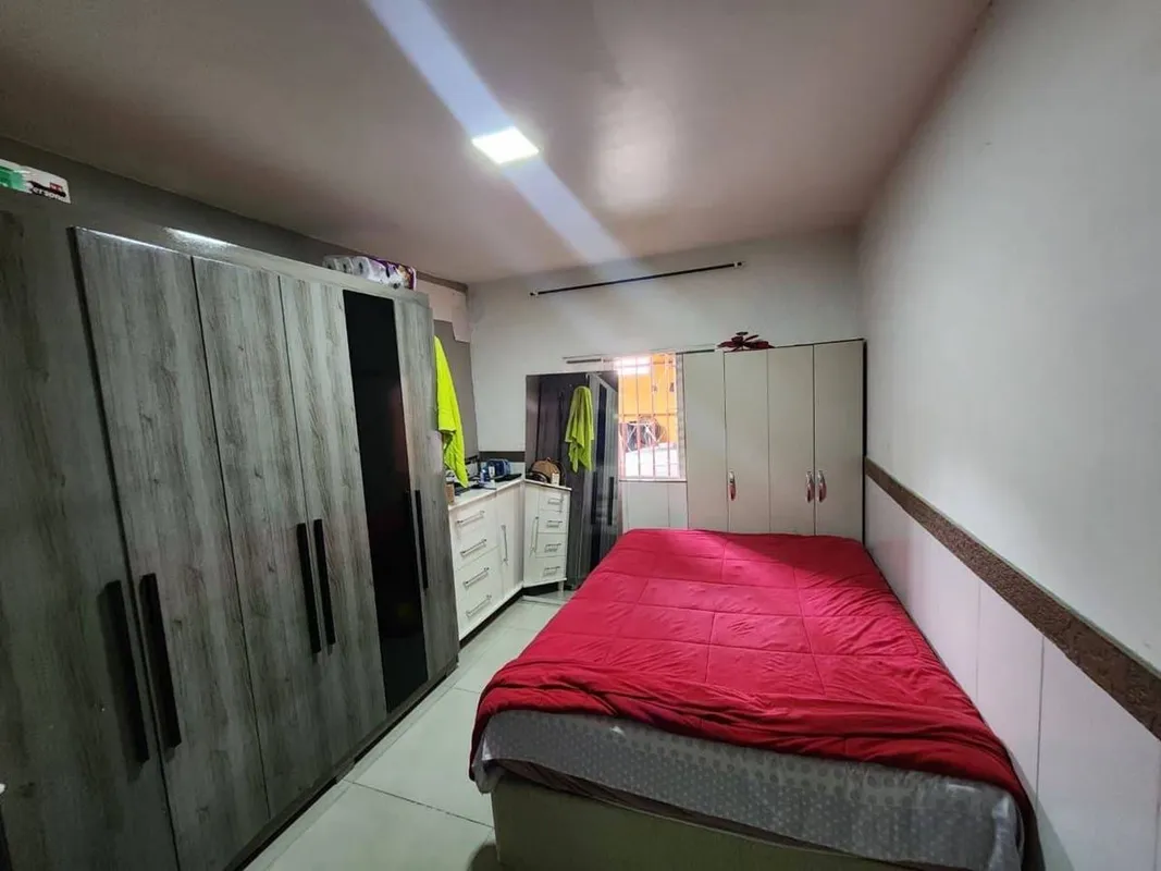 Casa de Esquina no Recanto das Emas – Conforto e Localização Estratégica! Locali...