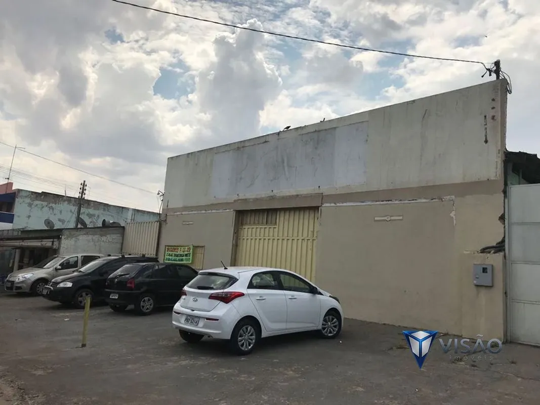 Visão Imóveis Vende ATENÇÃO INVESTIDOR !Excelente Galpão, com localização privil...