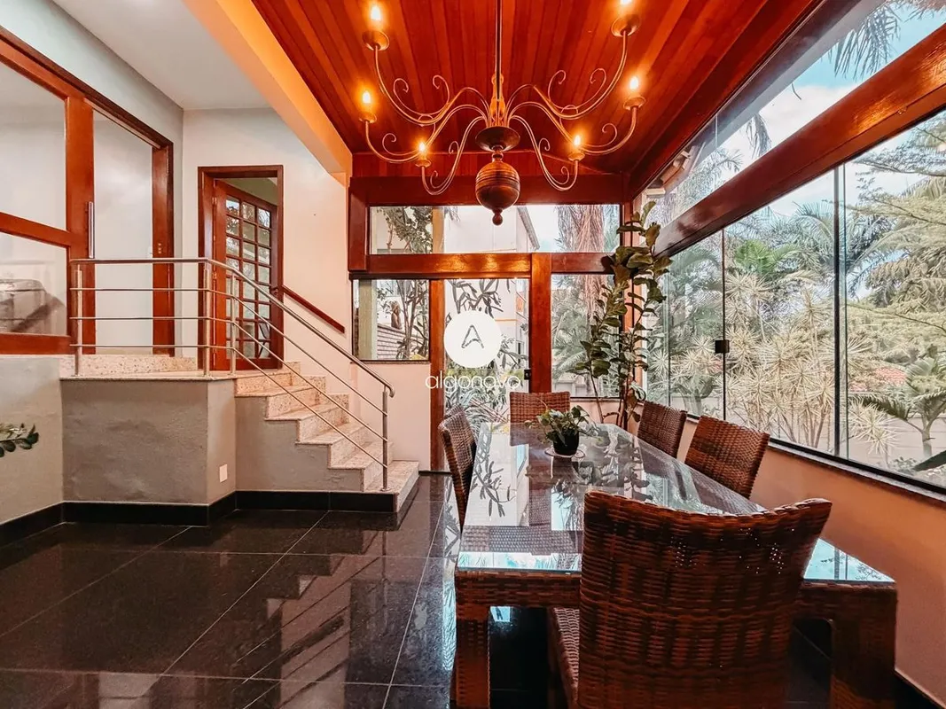 UMA CASA ESPECIAL PARA QUEM VALORIZA ESPAÇO, CONFORTO E CONVIVÊNCIAEm um lote de...