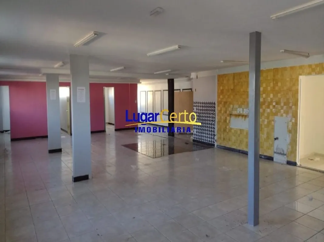 EXCELENTE LOJA (SOBRELOJA/ 1º ANDAR) APROXIMADAMENTE 200M².MELHOR LOCALIZAÇÃO DA...