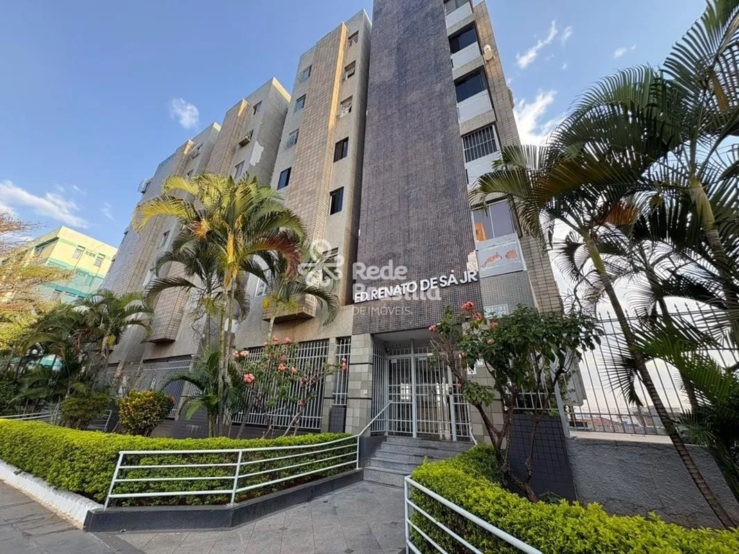 Apartamento de canto, com vista livre, ambientes amplos e ótima iluminação natur...