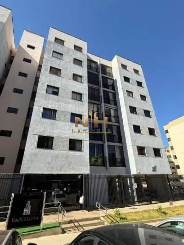 Apartamento de 2 Qts com Varanda no Setor Central do Gama ? Ed. BarcelonaOportun...
