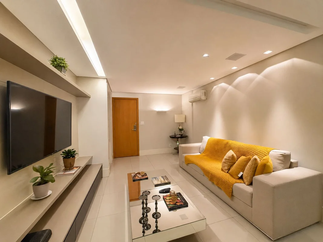 Apartamento único, totalmente mobiliado, no condomínio Brisas do Lago, localizad...