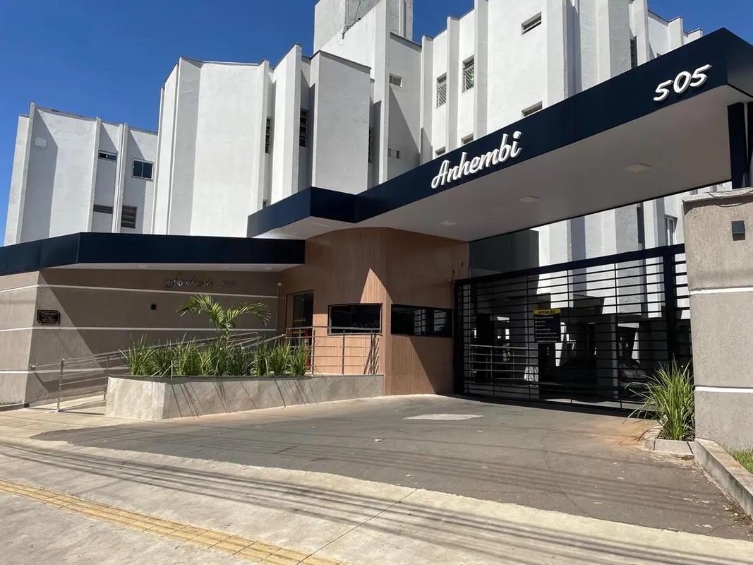 Apartamento no Sudoeste, com três quartos mais dependencia de empregada, Muito b...