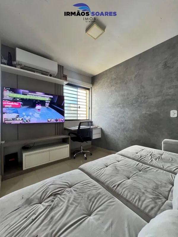 Apartamento 100% reformado...Distribuído em sala de dois ambientes com painel de...