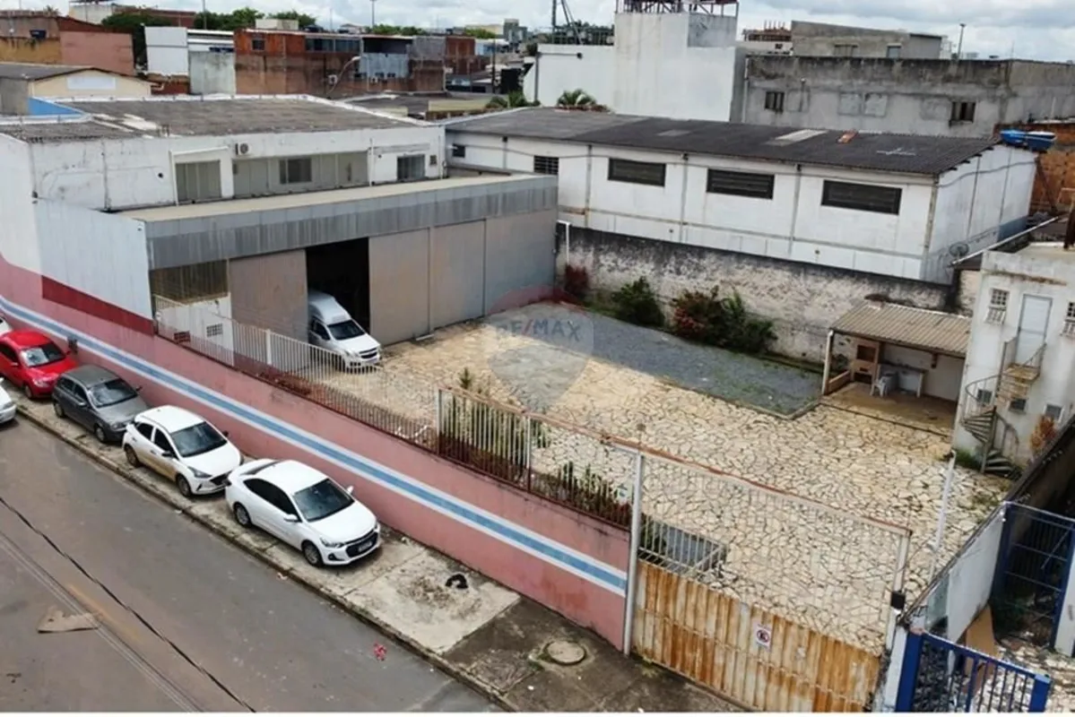 Galpão Comercial Área Total: 787m² Área Construída: 465m² ADE Águas Claras Brasí...