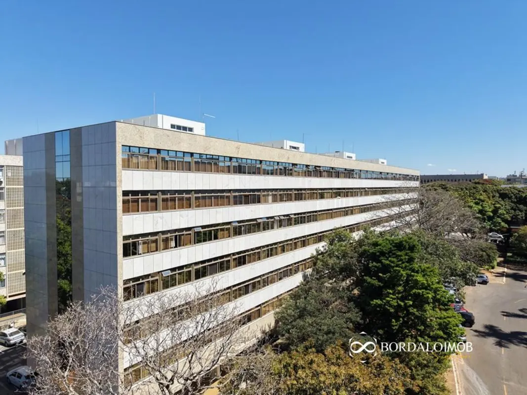 VILLA153868 - Última atualização: 21/09/26 23:31 Apartamento com 115m² de área ú...