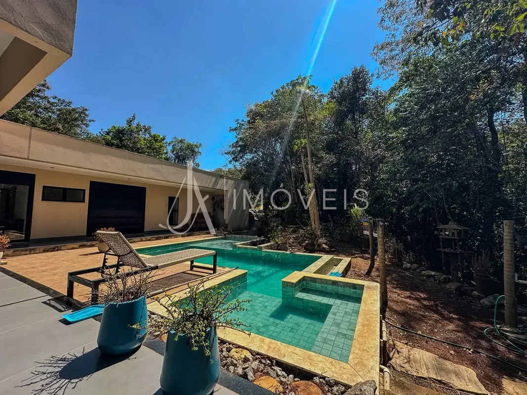 UMA CASA PARA QUEM QUER MORAR DENTRO DA NATUREZA | RESERVA SANTA MÔNICA!Esta é u...