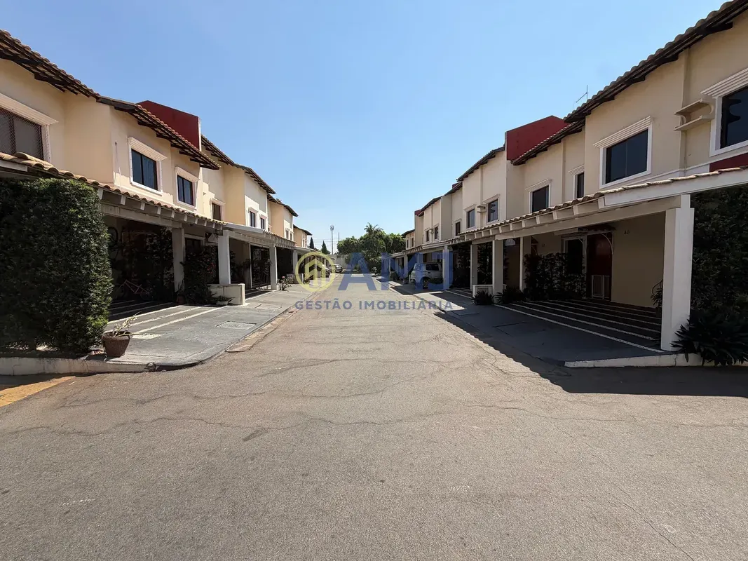 SOBRADO À VENDA OU PARA ALUGAR CONDOMÍNIO VILLAS DO ATLÂNTICO JARDIM PLANALTOMor...