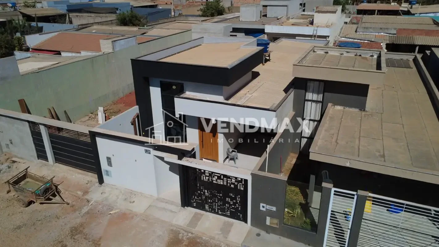 Casa de Alto Padrão Nova no Condomínio Solares – 26 de SetembroExcelente oportun...
