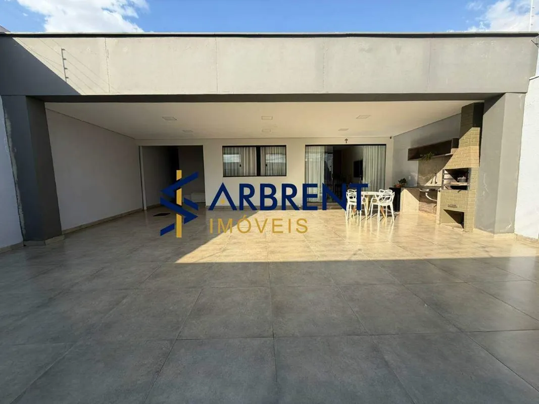 ARBRENT IMÓVEIS ALUGA - CASA MODERNA E AUTOMATIZADAQUADRA 06 - SETOR NORTE | BRA...