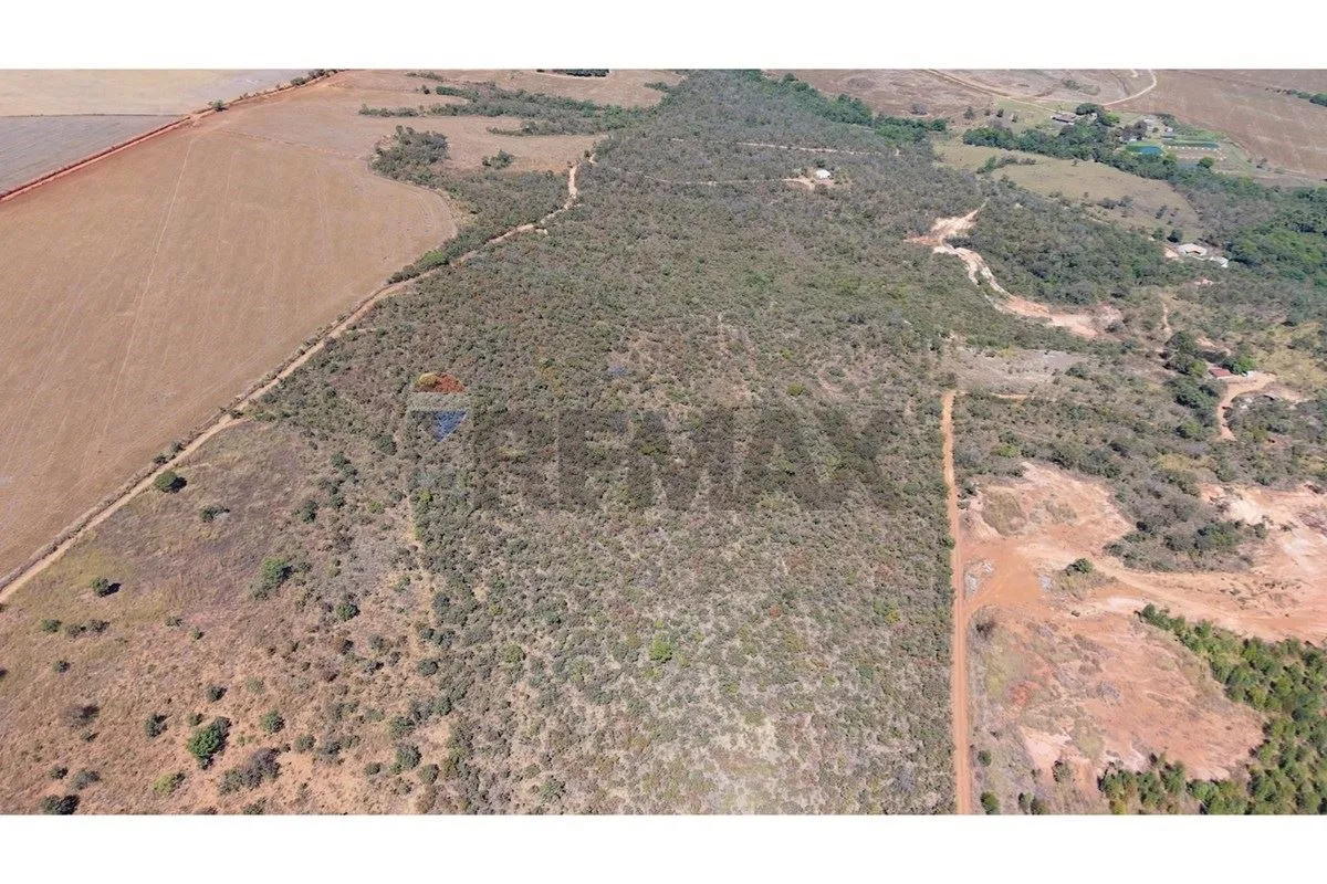 Imagine ter seu próprio espaço no campo, com 20.000m² de área para construir uma...