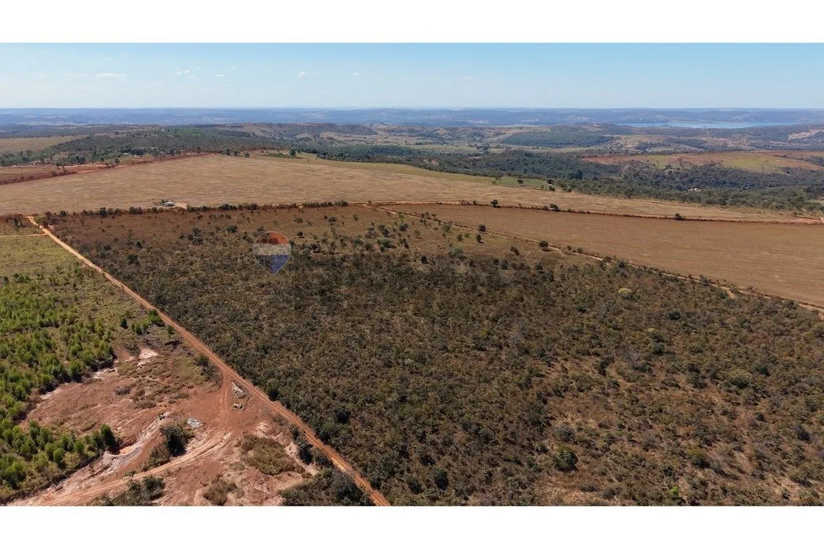 Imagine ter seu próprio espaço no campo, com 20.000m² de área para construir uma...