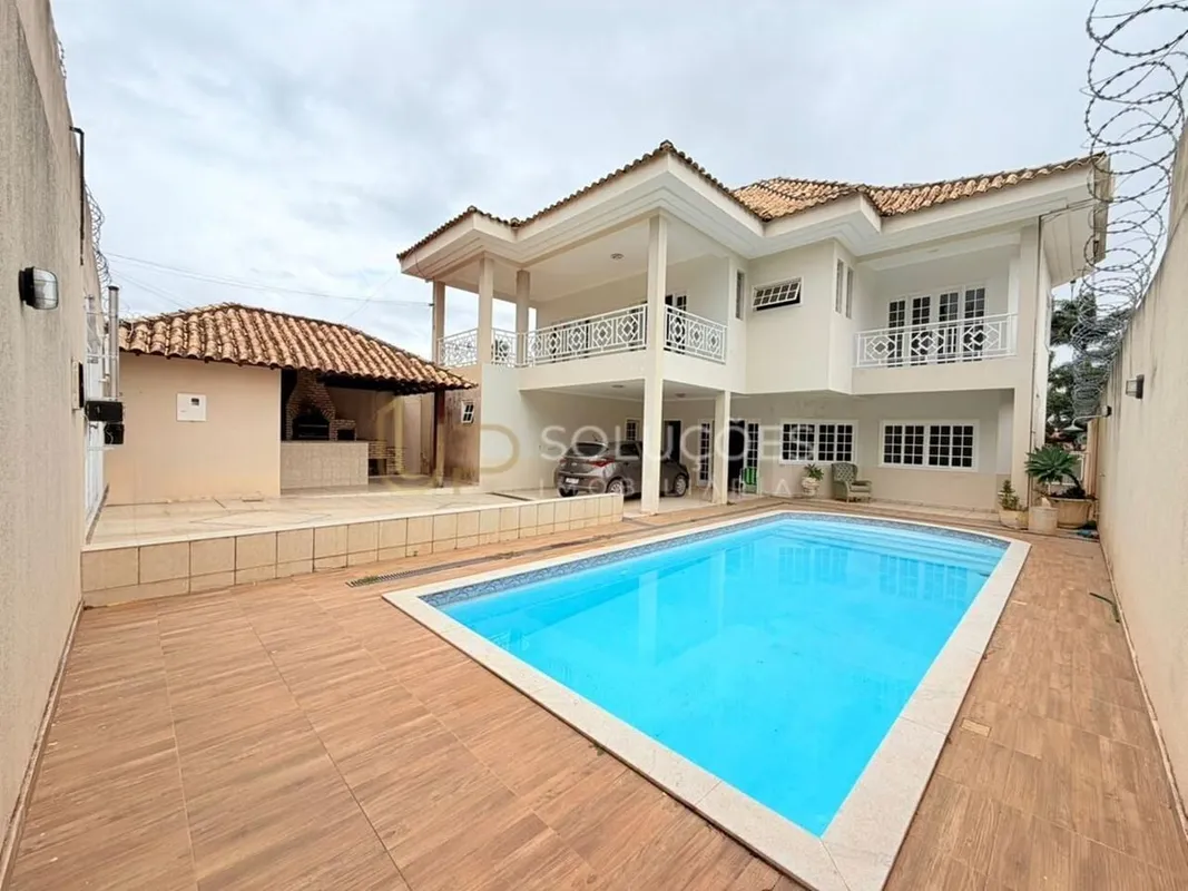 Alugo 5 Quartos c/ 3 Suítes c/ Closet | Piscina | Sauna | Área Gourmet | Terreno...