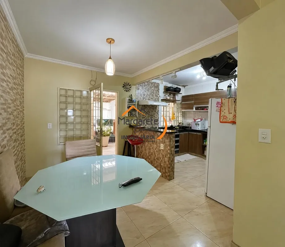  Imobiliária Margarete Corrêa vende casa na Vila Buritis I*Aceita Financiamento ...
