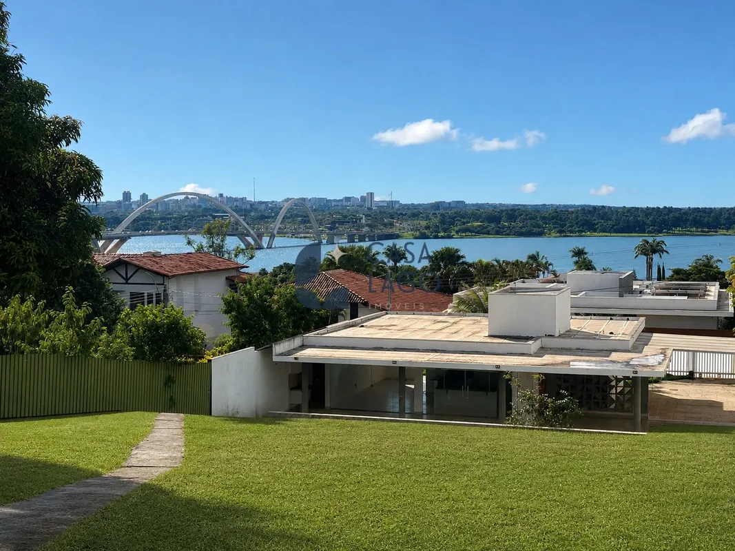 Sua vida com a melhor vista de BrasíliaHá casas que abrigam pessoas, e há espaço...