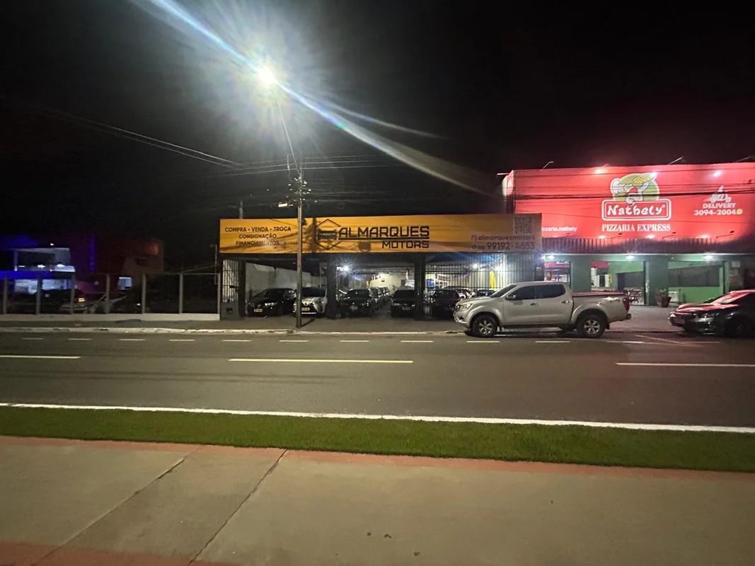 Vendo lote comercial na Av. Rio Verde, com 360m2 de área, ideal para vários tipo...