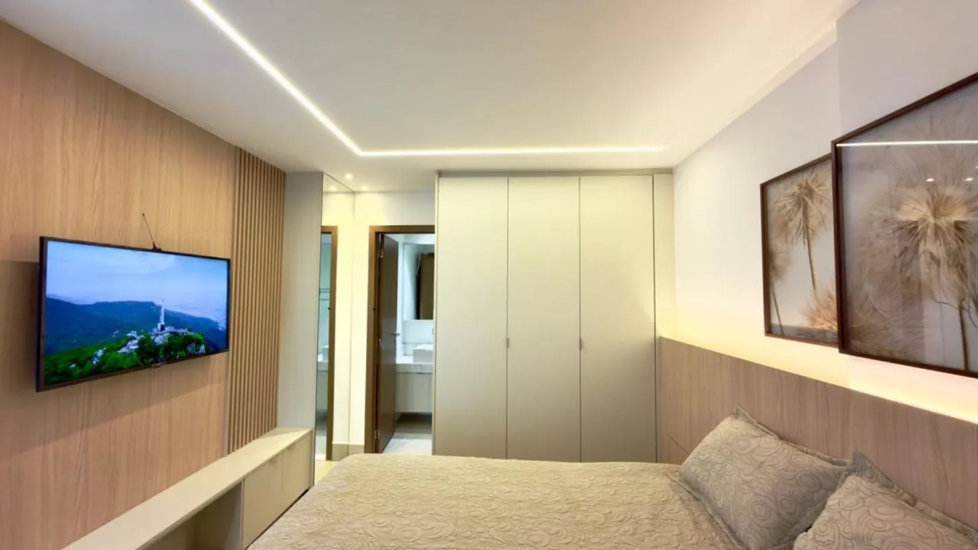 1° LOCAÇÃO!Lindo Studio, com 01 quarto, sendo suíte, mobiliado, com uma vaga de ...