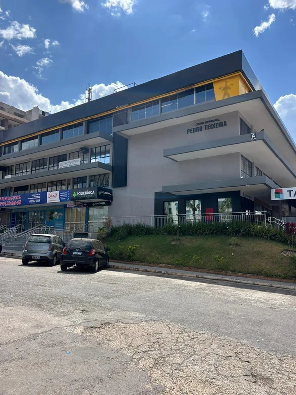 Centro Empresarial Pedro Teixeira – QI 33, Bloco A/B – Guará II/DFSala com 30 m²...