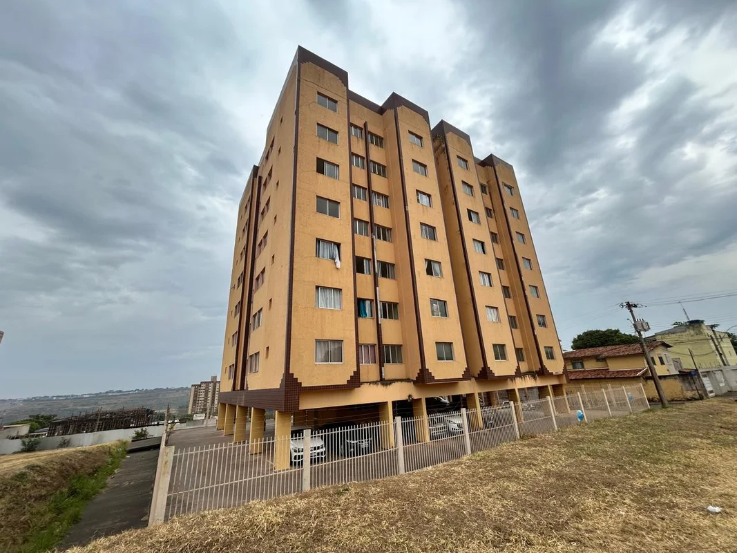 EDIFÍCIO GÊNOVA | QR 406 – SAMAMBAIA NORTEAPARTAMENTO DE 2 QUARTOSCaracterística...
