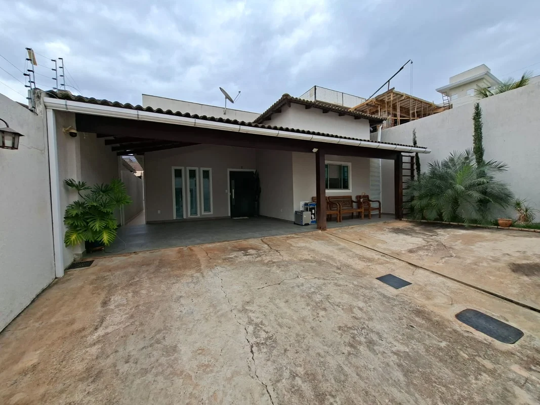 A Pacheco Imobiliária – CRECI J 6610 disponibiliza para venda uma excelente casa...