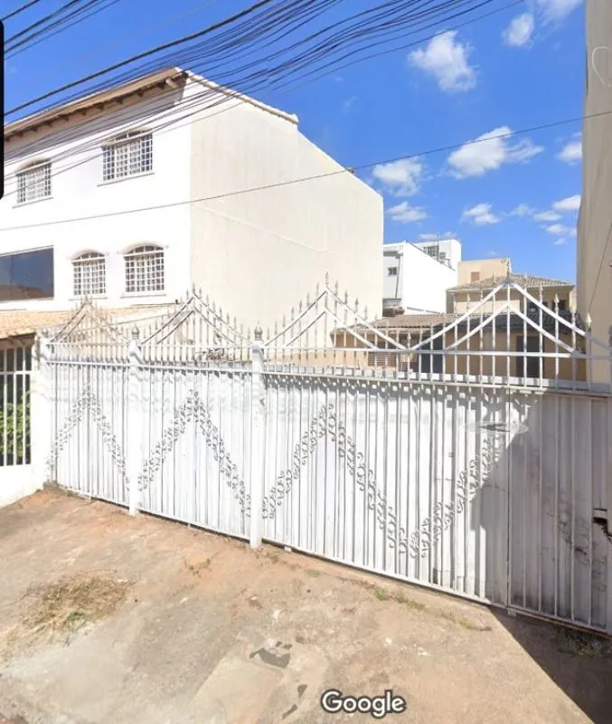 - Lote em excelente localização;- Próximo aos Bancos do Brasil, BRB, Posto de Sa...