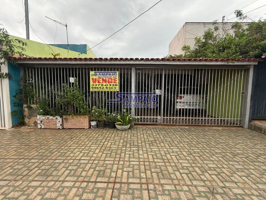 QNN 10 CONJUNTO F - Ceilândia Sul Valor: R$ 450.000,00 Características:- Área co...