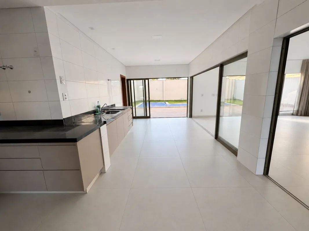 SOBRADO NOVO À VENDA NO PORTAL DO SOL GARDEN Sobrado - Quadra 07, Lote 16São 580...