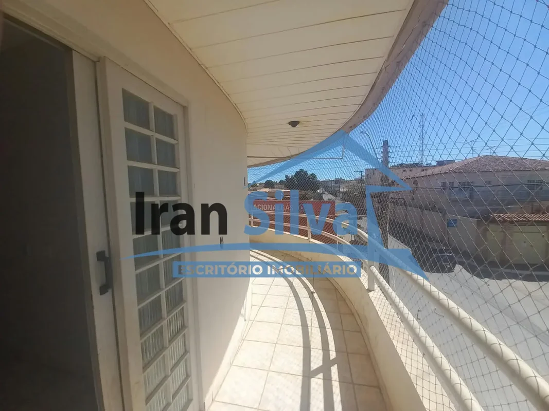 IRAN SILVA ALUGA APARTAMENTO NA QMS 30, SOBRADINHO/DF.COMPOSTO POR:ÁREA CONSTRUI...
