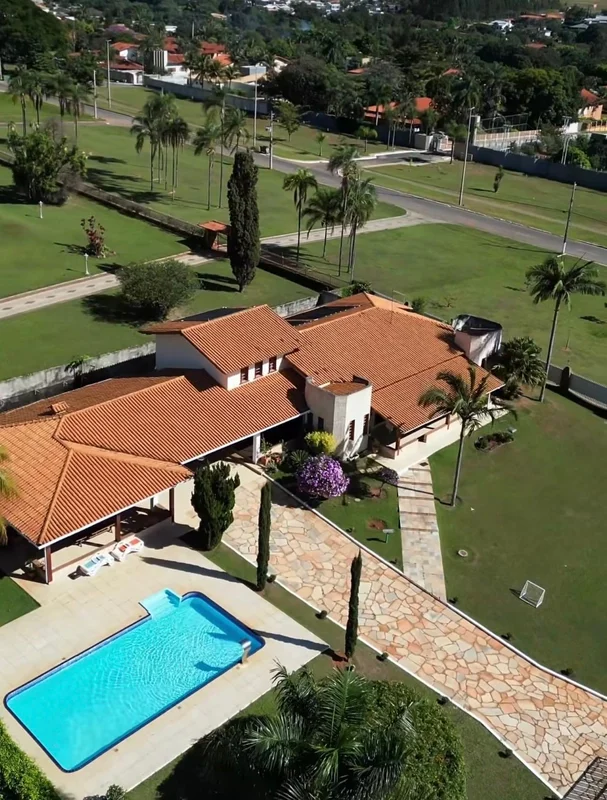 Mansão Clássica Colonial na Quadra 5 do Park Way – Oportunidade com Alto Potenci...