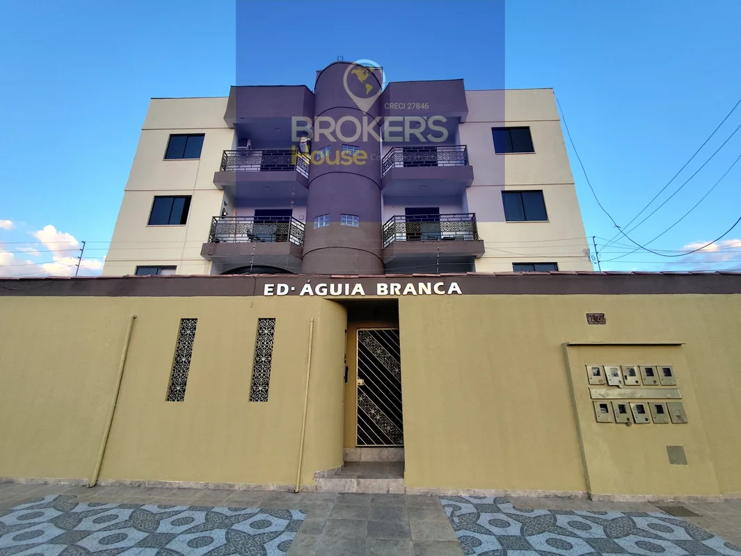 Ótimo apartamento, 3 quartos sendo uma suíte, sala com sacada , cozinha com armá...