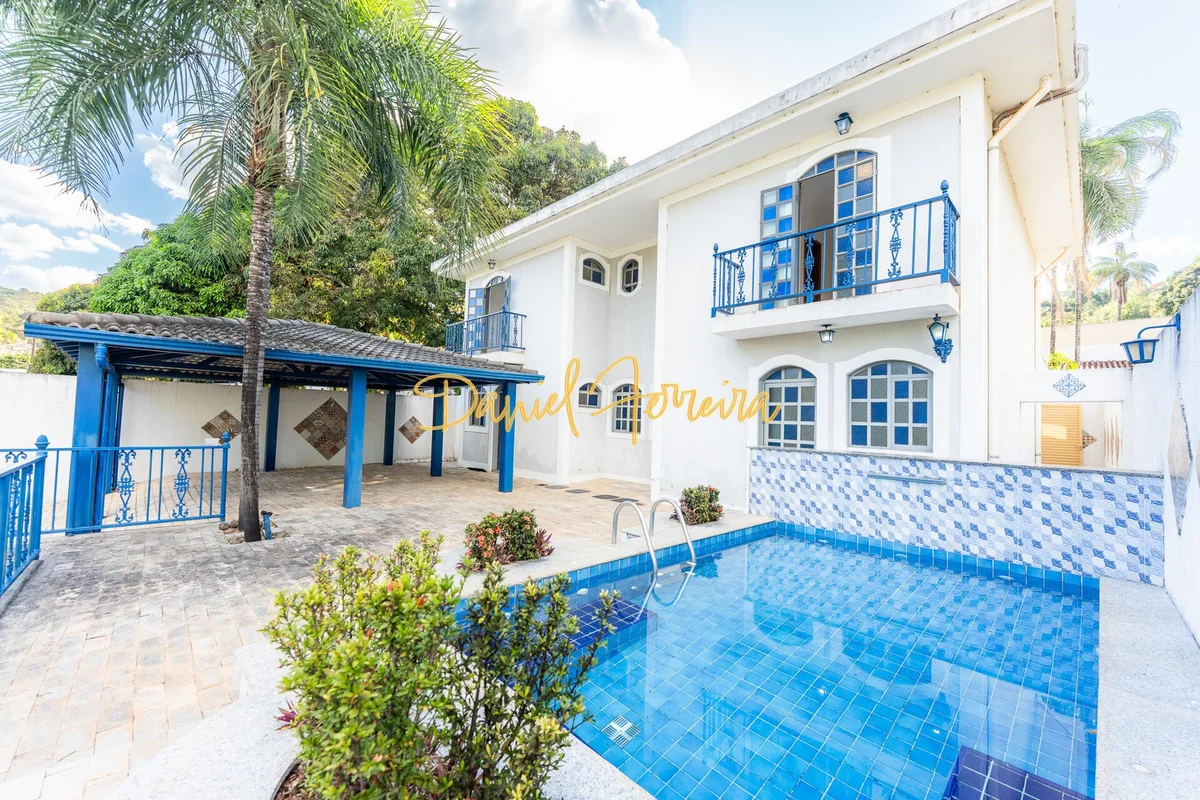 Casa para locação no Jardim Botânico | 6 quartos, duas alas integradas e muita p...
