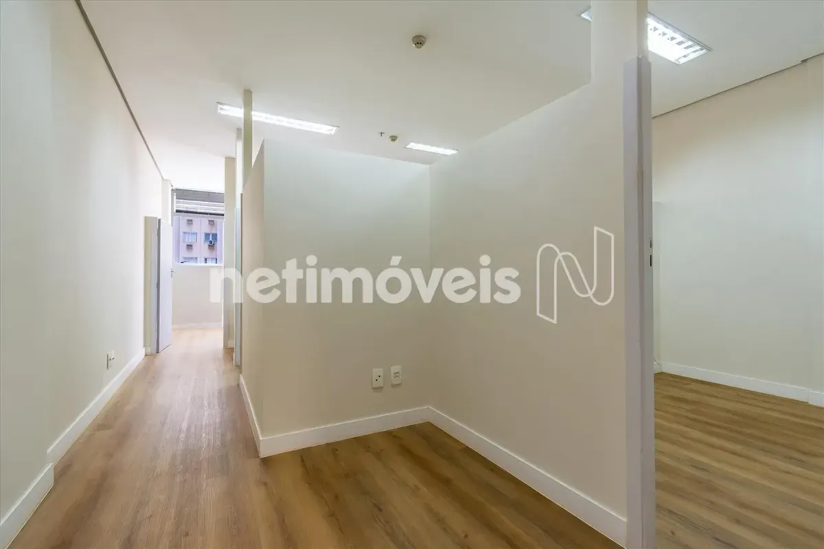 Sala Comercial para Locação – Águas Claras Shopping | Reformada, Sala de Reunião...