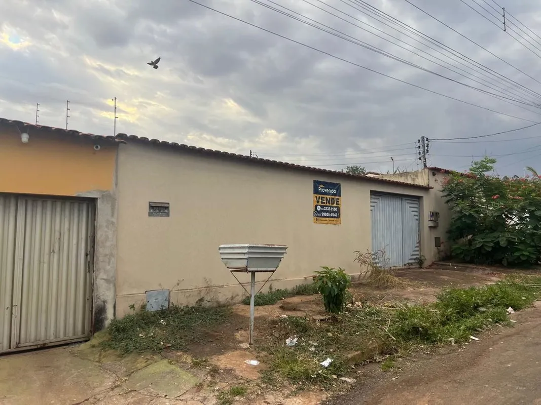 CASA À VENDA NO SETOR SOLAR VILLE – GOIÂNIAExcelente oportunidade para quem busc...