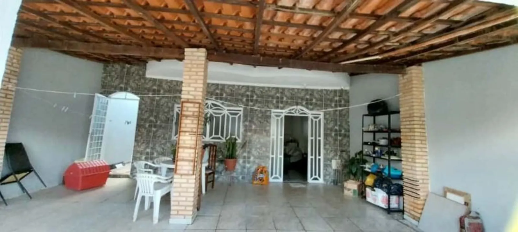 - Imóvel em excelente localização;- Fácil acesso a entrada da cidade e saída da ...