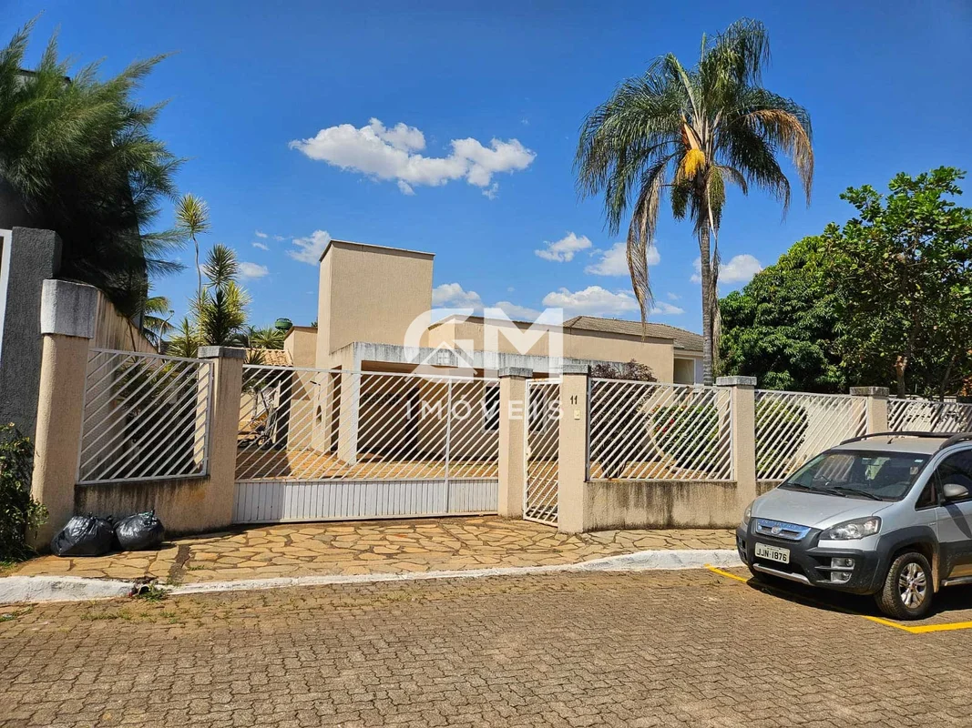 GM IMÓVEIS VENDE CASA NO GUARA I , CONDOMINIO BELA VISTA LOTE.818m2 ÁREA CONSTRU...