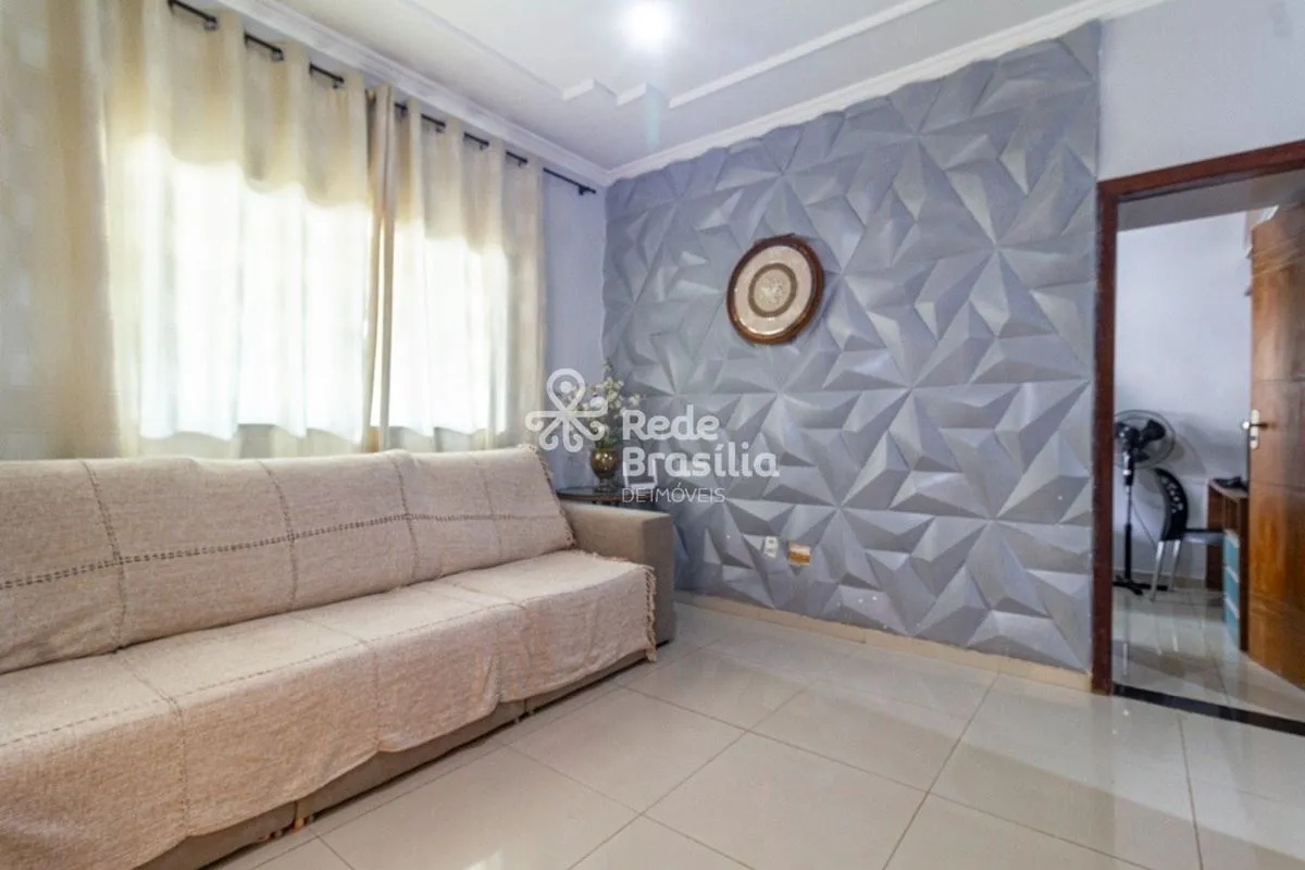 TH35993 - Qnp 30 Ceilândia, Casa 03 quartos, 135m². Agende sua visita! Excelente...