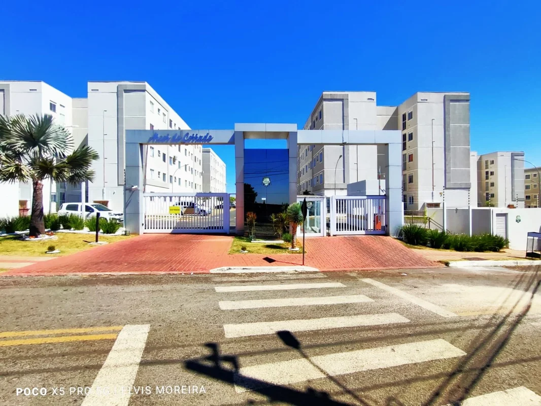 ABAIXAMOS O PREÇO - ALUGO APARTAMENTO, SEMIMOBILIADO, COM MÓVEIS PLANEJADOS E EL...