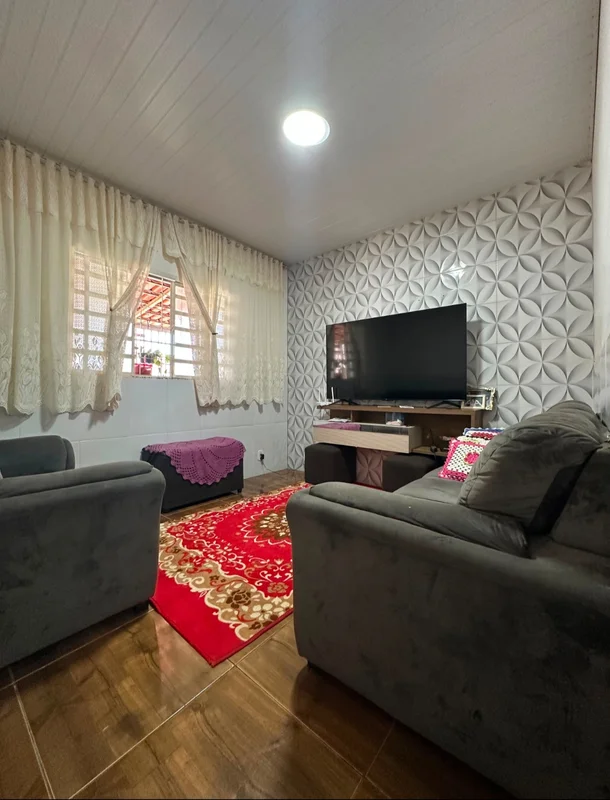 Vendo Excelente casa 804São 3 Quartos sendo uma suíte Sala Cozinha Com Armário p...