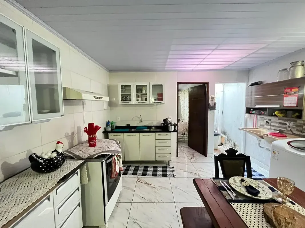 JDM IMOBILIÁRIA VENDE:Sobrado na QN 8E Conjunto 07 - Riacho Fundo II- 03 quartos...