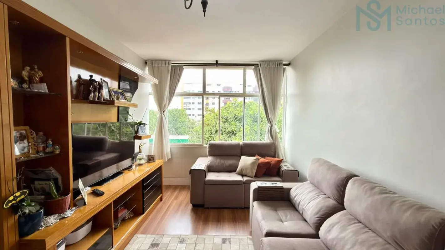 Apartamento amplo, reformado e pronto para morar na Asa Norte!Excelente oportuni...