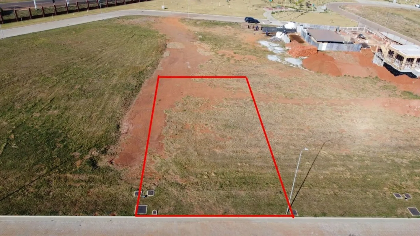 LOTE Ã? VENDA | JARDINS LONDRESUma excelente oportunidade para construir sua cas...