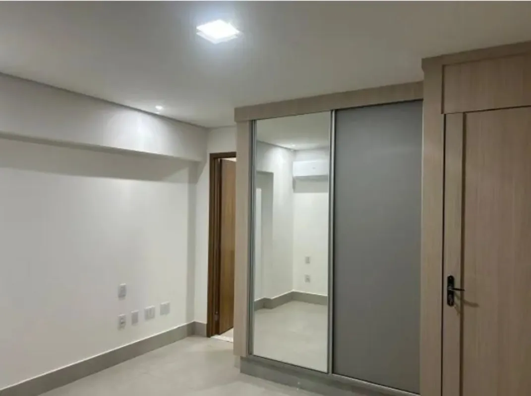 Studio semi mobiliado, com 52 m², nunca habitado e com acabamentos modernos de a...