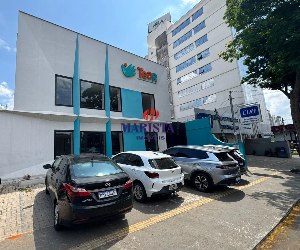 PRÉDIO COMERCIAL COM 2 PAVIMENTOS, ENDEREÇO: RUA 1137, PRÓXIMO A AV. RICARDO PAR...