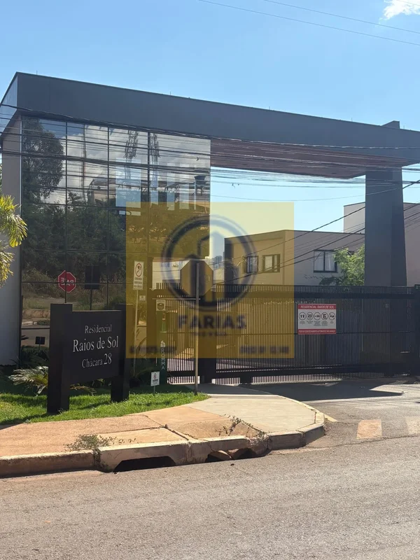 CASA DE ALTO PADRÃO À VENDA SETOR DE MANSÕES GUARÁ II - RAIOS DE SOL.- Ampla, mo...