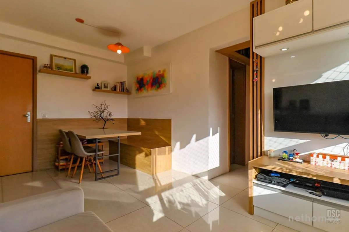 Seu novo apartamento na Tristeza!Se você procura um apartamento prático, aconche...