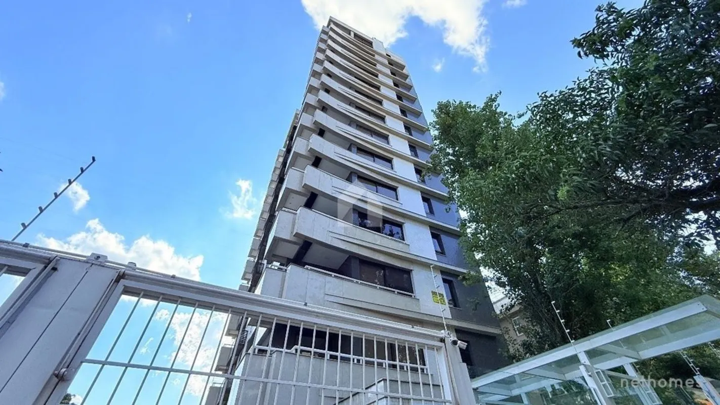 Apartamento de 92 m² com 2 Suítes, Vista Panorâmica e 2 Vagas Próximo à Praça da...