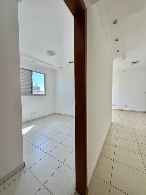 Oportunidade de compra . R$ 425 Mil 75M23Qtos 1Suíte Vigésimo segundo andar Parq...