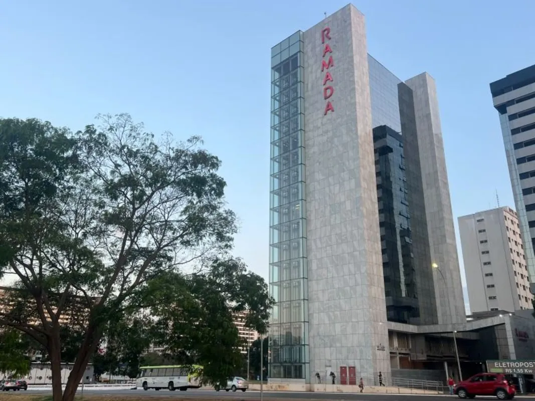 J.RIBEIRO IMÒVEIS VENDEDOIS FLATS MOBILIADOS, UNIDADES CONTÍGUAS, RAMADA BY WYND...