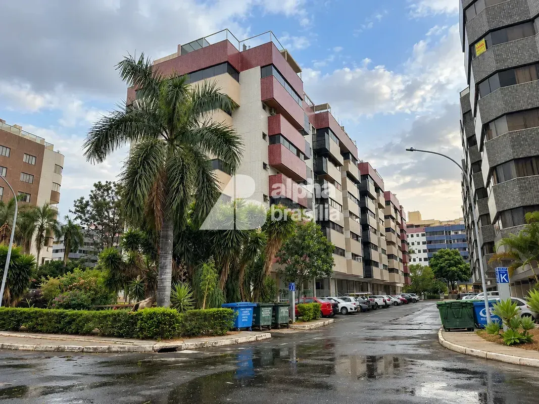 Imagine morar em uma das regiões mais tradicionais e valorizadas da Asa Norte e,...